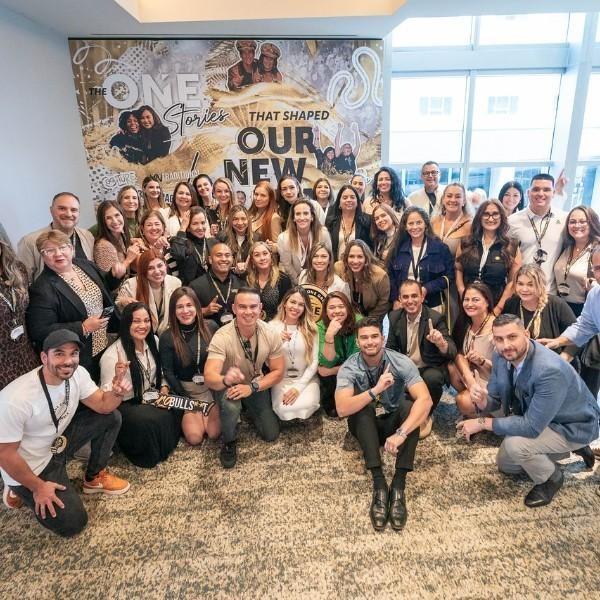Realty One Group Evolution | Nuestra Cultura
