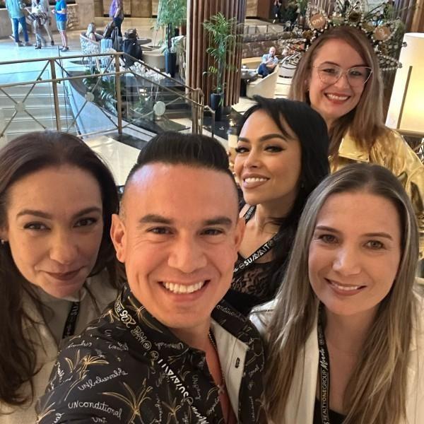 Realty One Group Evolution | Nuestra Cultura